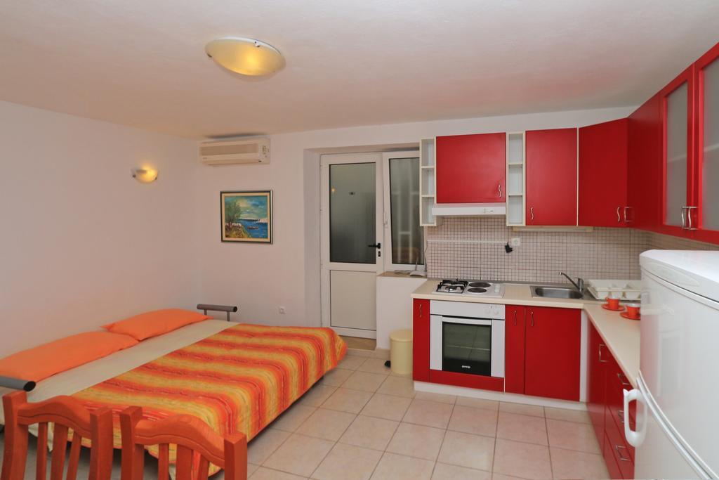 מאקרסקה Apartments Andrijasevic מראה חיצוני תמונה