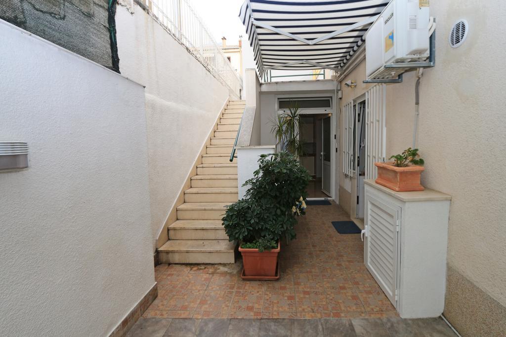 מאקרסקה Apartments Andrijasevic מראה חיצוני תמונה