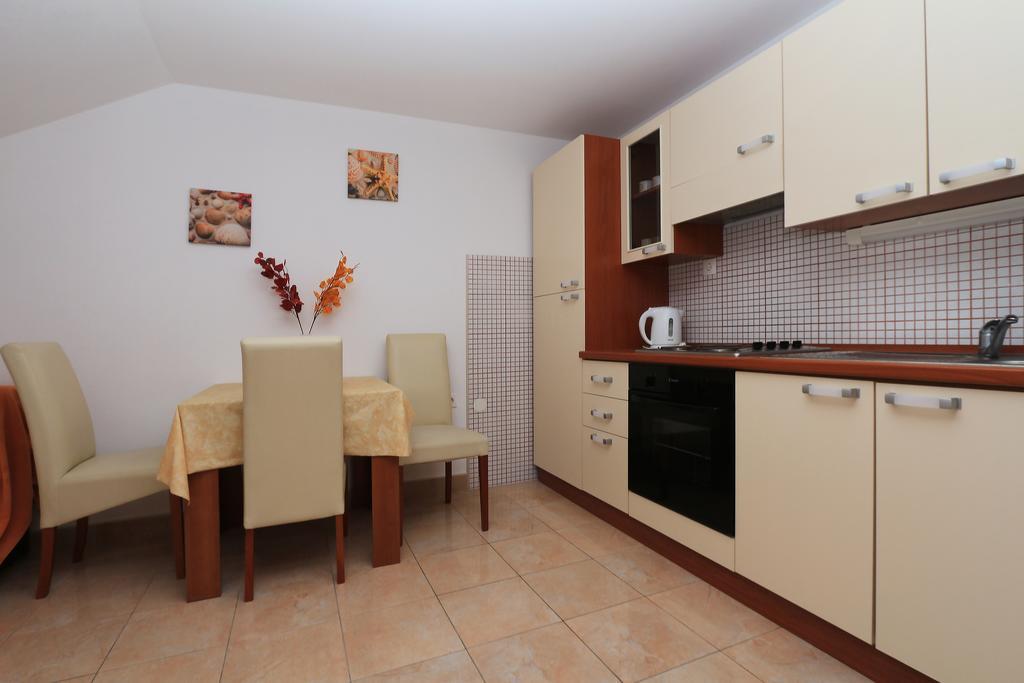 מאקרסקה Apartments Andrijasevic מראה חיצוני תמונה