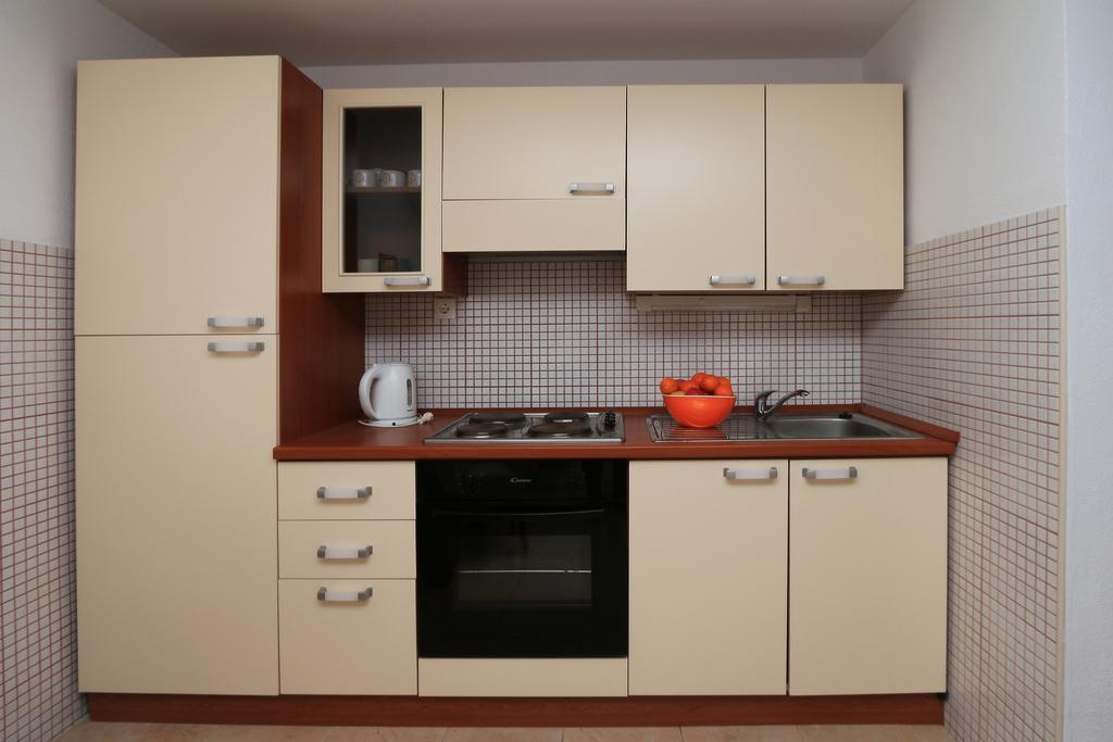 מאקרסקה Apartments Andrijasevic מראה חיצוני תמונה