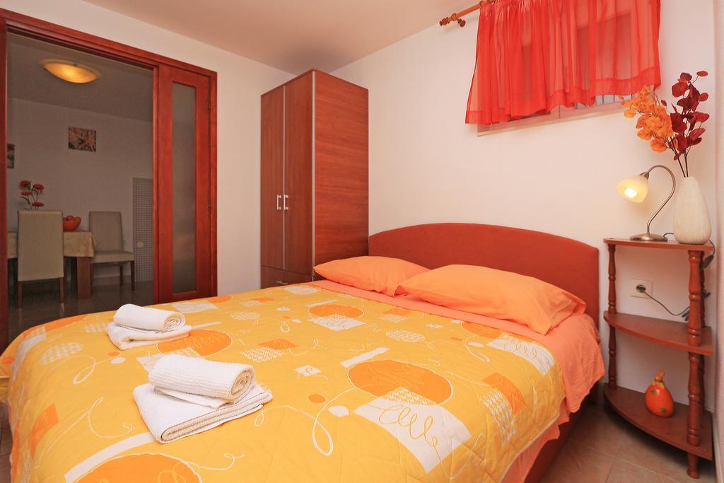 מאקרסקה Apartments Andrijasevic מראה חיצוני תמונה
