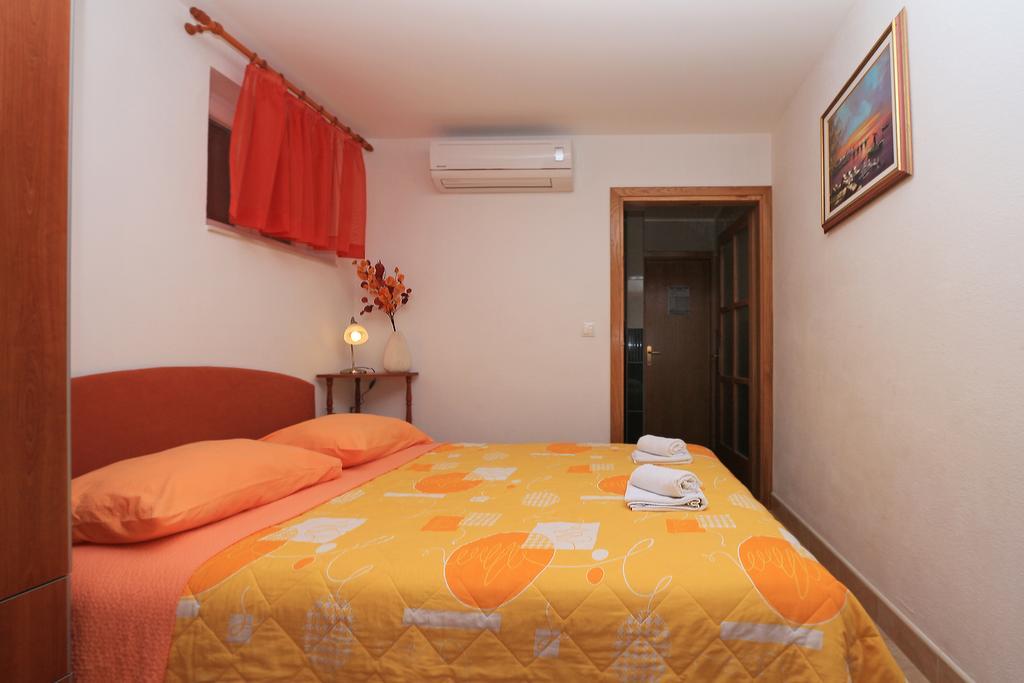 מאקרסקה Apartments Andrijasevic מראה חיצוני תמונה